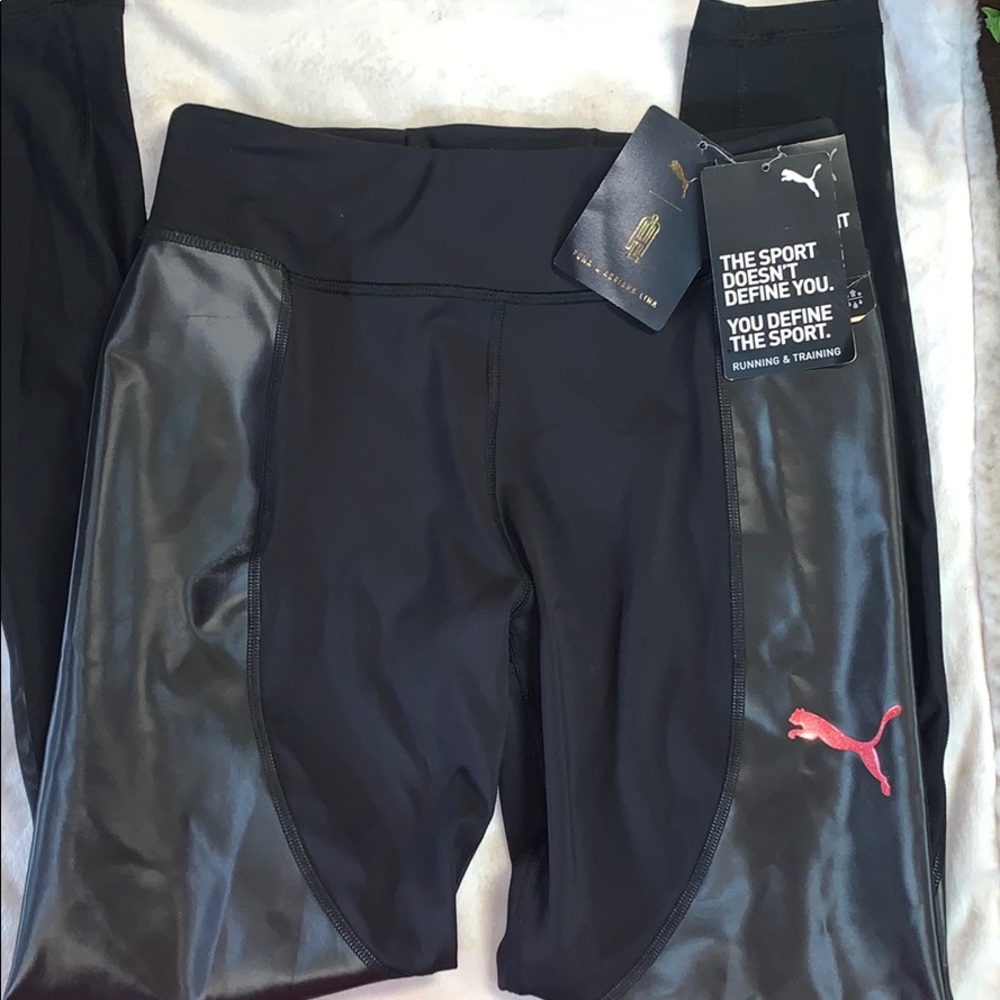 ❌SOLD OUT 🖤PUMA LEGGINGS🖤 - Picture 4 of 7